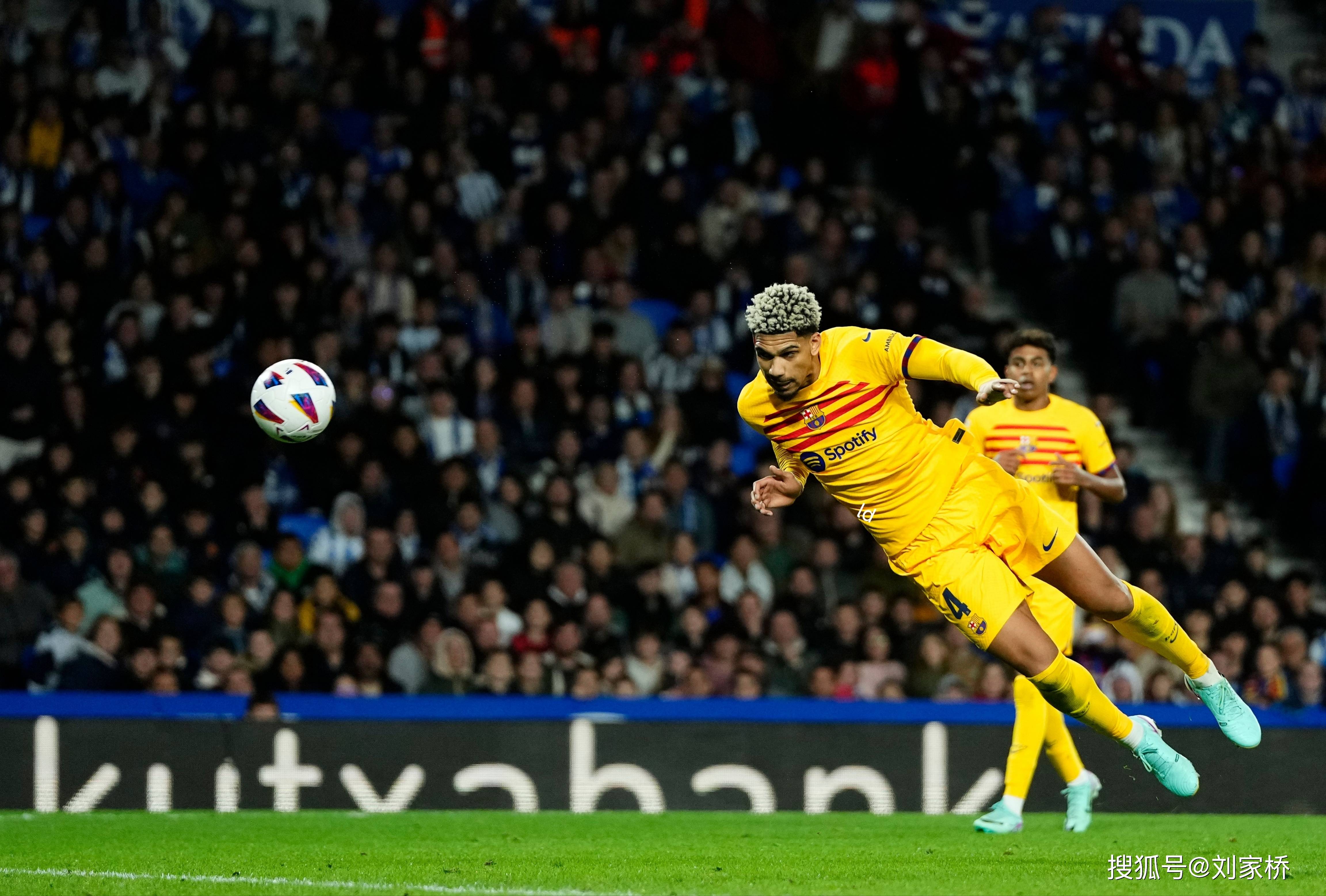 包含尤文图斯训练开放日;转会期单刀错失引欢呼;欧冠在即;年轻球员得到机会的词条 包含尤文图斯训练开放日;转会期单刀错失引欢呼;欧冠在即;年轻球员得到机会的词条