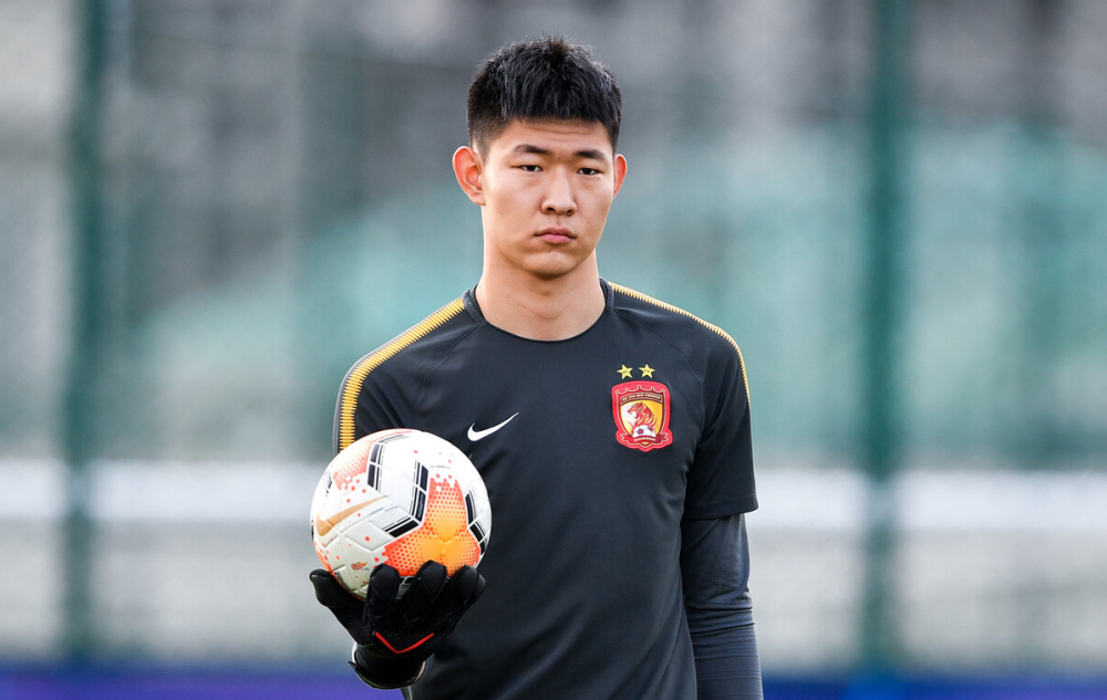 爱游戏登录入口转会期利物浦扳平良机风云突变新疆广汇窗口期调整名单，网友：今晨广州队调整名单以备社区盾的简单介绍